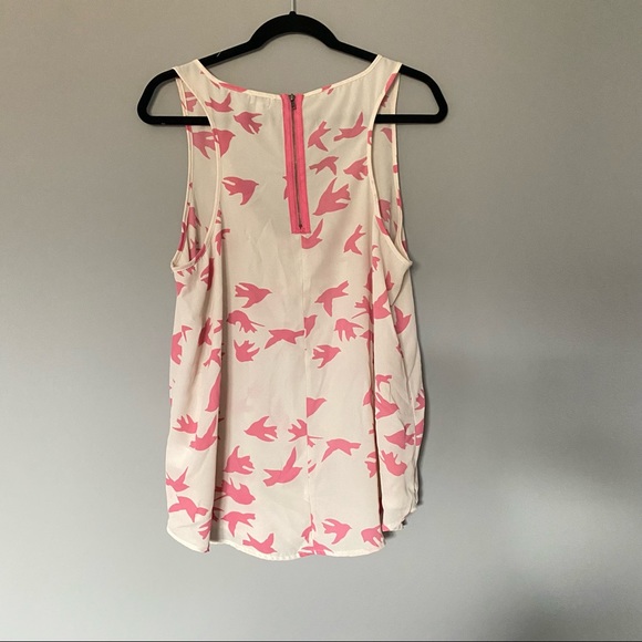 Kismet semi-sheer white with pink flared sleeveless top - Picture 5 of 8